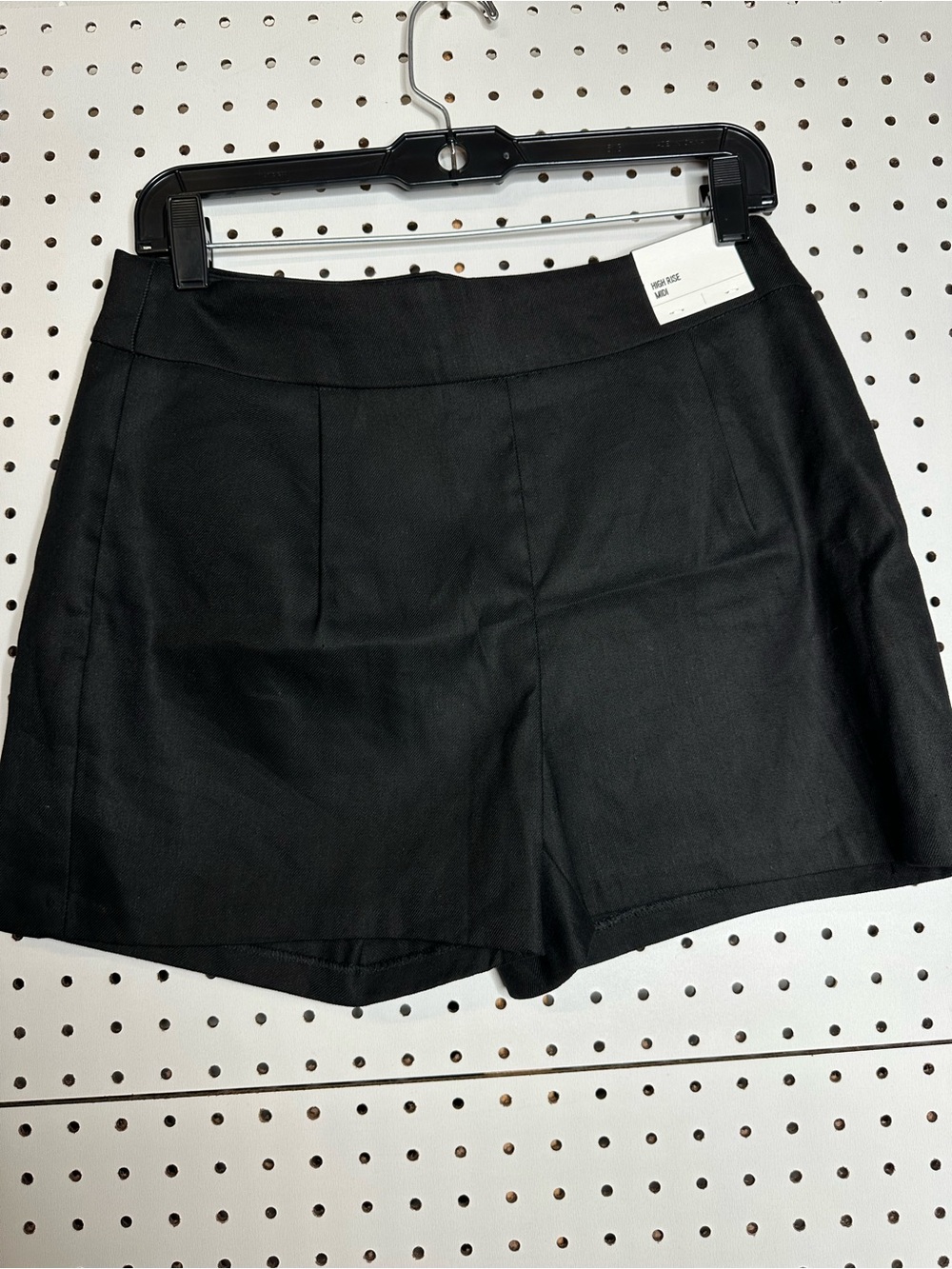 Express dressy shorts size 6 Black High-Rise Women’s Tailored Shorts